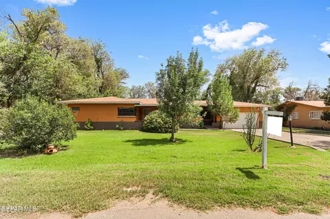 5128 Camino De La Vista Dr, El Paso, TX 79932