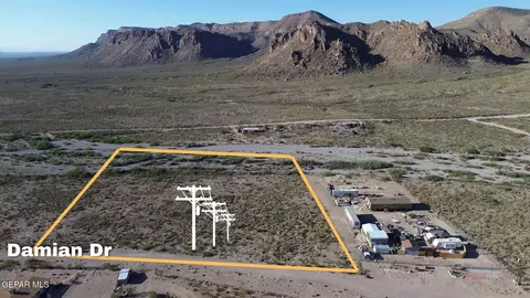 1833121 Damian Dr, El Paso, TX 79938