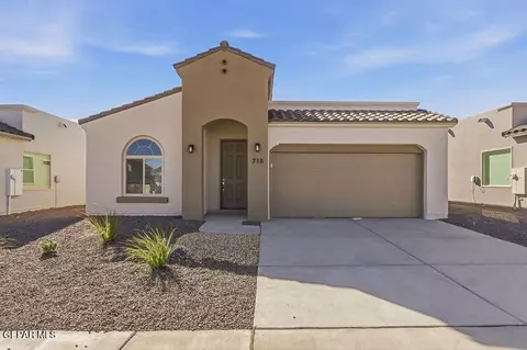 713 Paseo De La Reina St, Horizon City, TX 79928