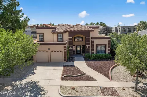 6520 Grand Ridge Dr, El Paso, TX 79912