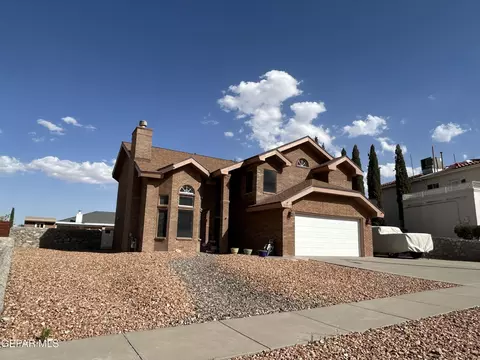 10812 E Loma De Vida Ln, El Paso, TX 79934