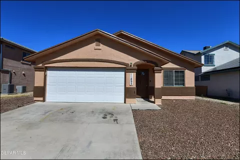 11893 Mesquite Miel Dr, El Paso, TX 79934