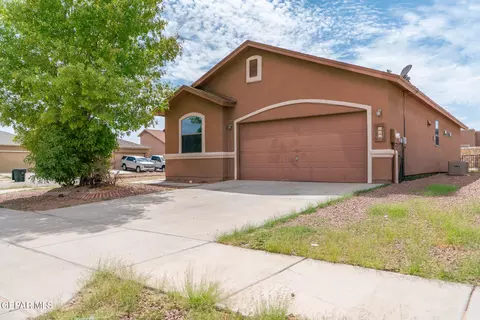 801 Desert Moon Dr, Horizon City, TX 79928
