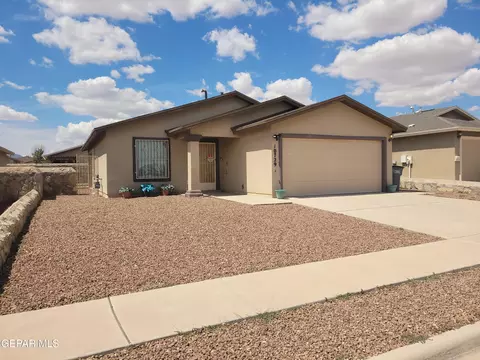 10729 Silvercloud Dr, El Paso, TX 79924