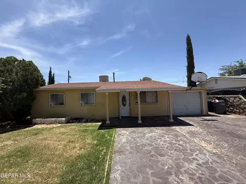 5712 Arrowhead Dr, El Paso, TX 79924