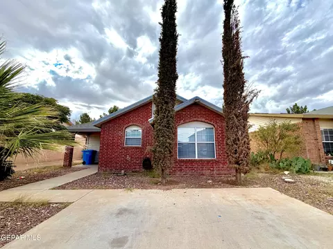 10256 Valle Suave Dr, El Paso, TX 79927