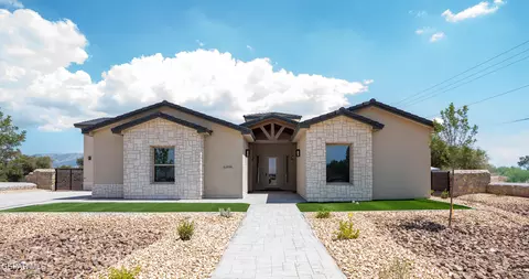 6400 N Strahan Rd, El Paso, TX 79932