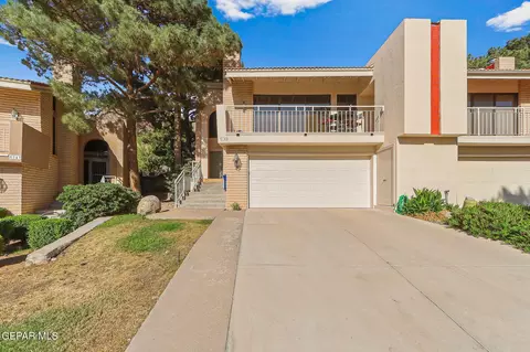 5745 Mira Grande Dr, El Paso, TX 79912