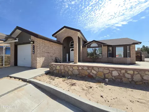 1100 Colina De Oro St, Horizon City, TX 79928