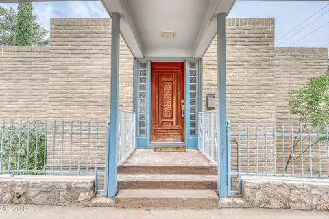 3011 Piedmont Dr, El Paso, TX 79902
