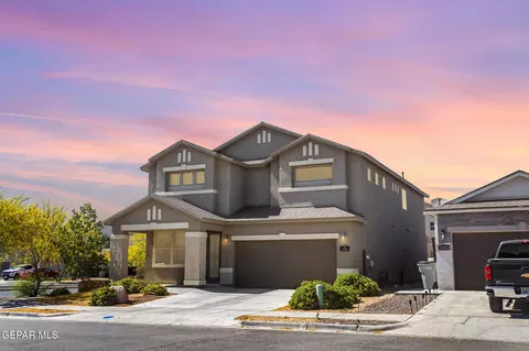 12301 Desert Heights Ct, El Paso, TX 79938