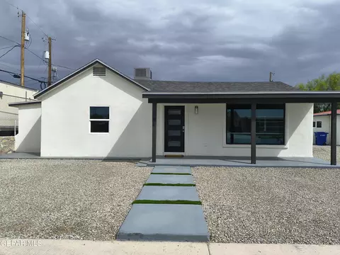 104 Chip Chip Way, El Paso, TX 79915