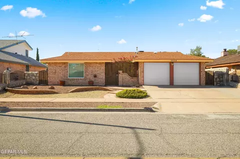 2228 Robert Wynn St, El Paso, TX 79936