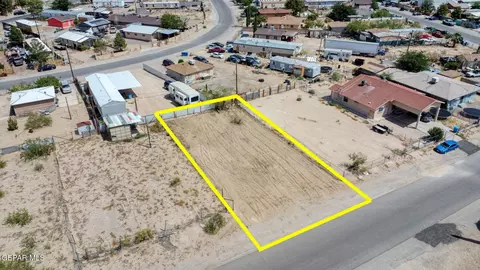 764 Bryn Mawr Ct, El Paso, TX 79928