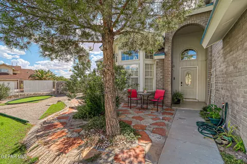1301 Tierra Roja St, El Paso, TX 79912