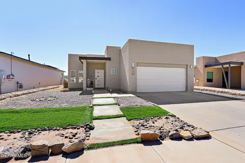 424 Stetson Dr, El Paso, TX 79928