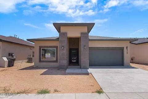 128 Organ Trl, Santa Teresa, NM 88008