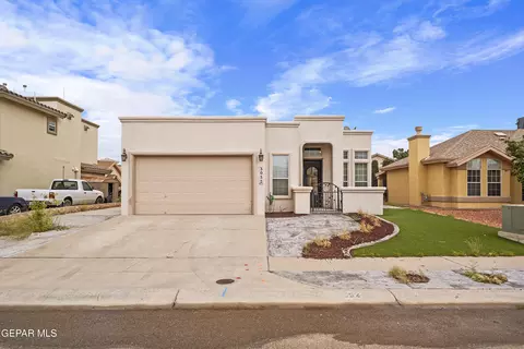 3052 Tierra Valle Dr, El Paso, TX 79938