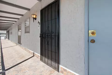 6700 Escondido Dr #A5, El Paso, TX 79912