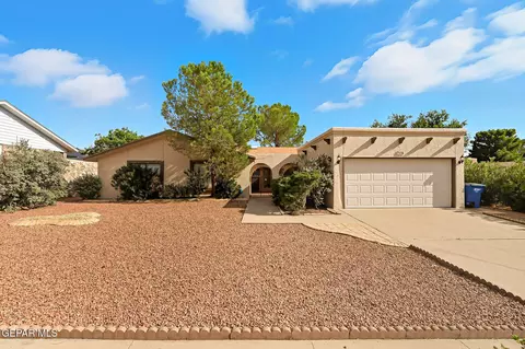 7136 Gran Vida Dr, El Paso, TX 79912