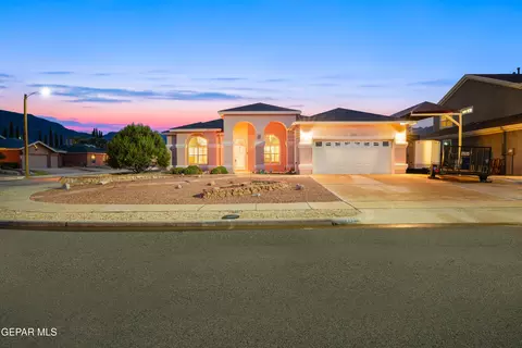 11357 Loma Crystal Pl, El Paso, TX 79934
