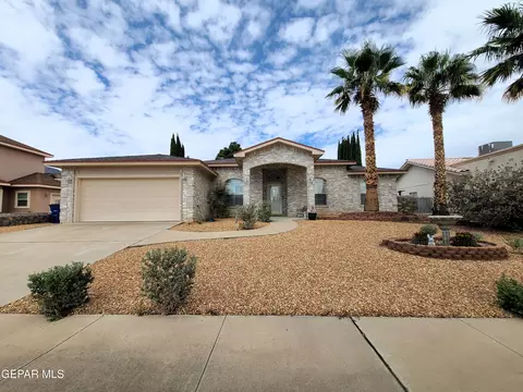 10879 Loma De Alma Dr, El Paso, TX 79934