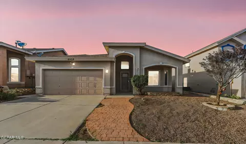 4829 Loma De Paz Dr, El Paso, TX 79934