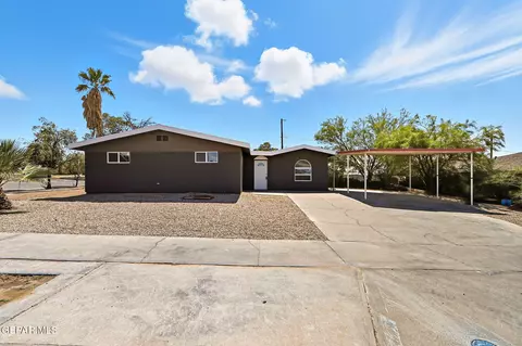 10412 Chinaberry Dr, El Paso, TX 79925
