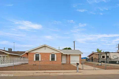 251 Romeria Dr, El Paso, TX 79907