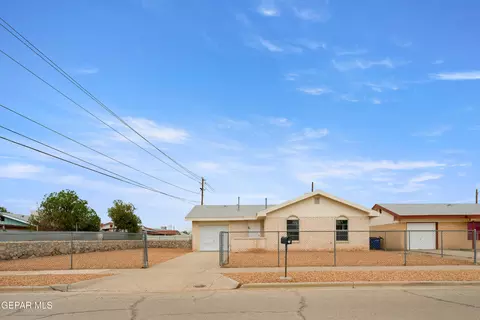 736 Jamestown Rd, El Paso, TX 79907