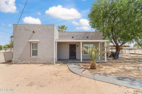 7921 Lirio Rd, El Paso, TX 79915