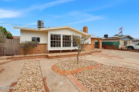 11711 Dick Mayers Dr, El Paso, TX 79936