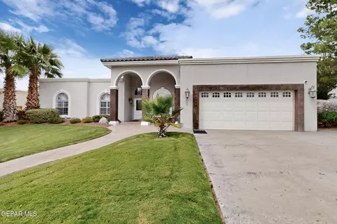 6909 Desert Canyon Dr, El Paso, TX 79912