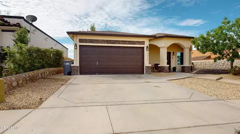 14064 Rainbow Point Dr, El Paso, TX 79938