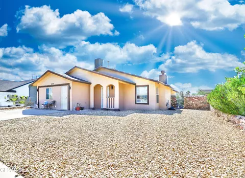 5729 Saplinas Rd, El Paso, TX 79932