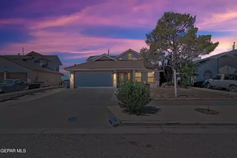 1553 Peter Hurd Dr, El Paso, TX 79936