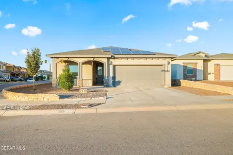 2179 Enchanted Wind Dr, El Paso, TX 79911