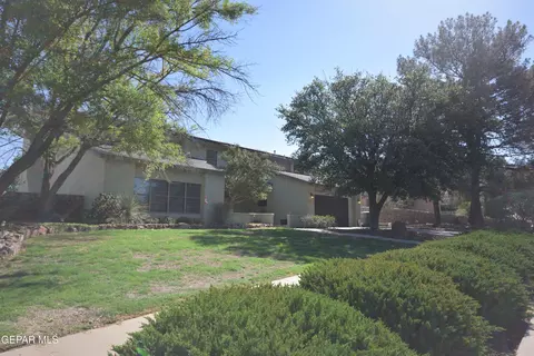 6225 Camino Alegre Dr, El Paso, TX 79912