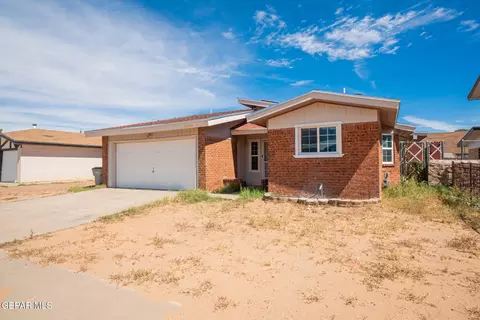 10940 Babe Ruth St, El Paso, TX 79934
