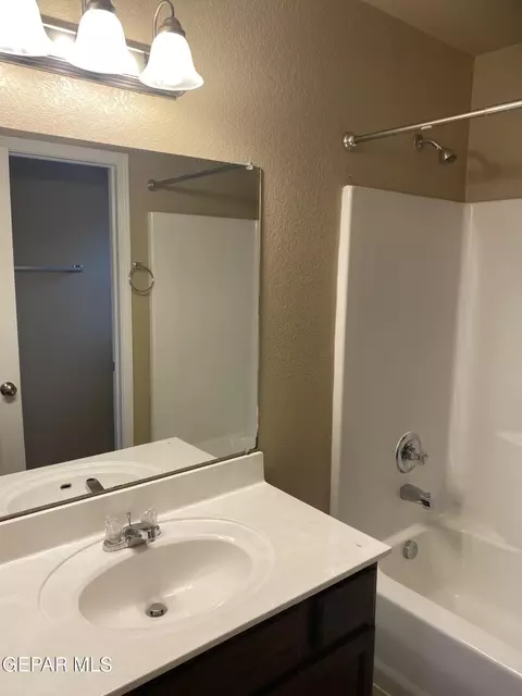 Bath - 10725 Silvercloud Dr, El Paso, TX 79924 photo 3 of 3