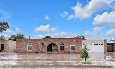 19004 Bremerton Dr, Horizon City, TX 79928