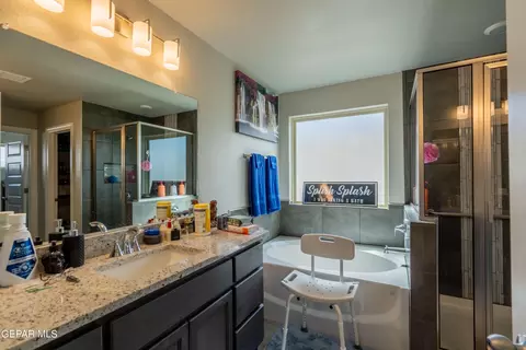 Bath - 6044 Hidden Passage Ave, El Paso, TX 79924 photo 3 of 3