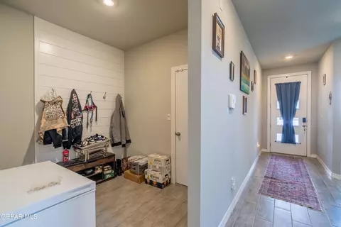Entry Way - 6044 Hidden Passage Ave, El Paso, TX 79924 photo 5 of 6