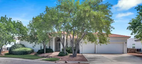 6106 Via De Los Arboles Dr, El Paso, TX 79932