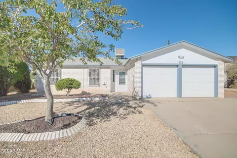 1733 Karl Wyler Dr, El Paso, TX 79936