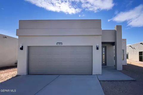 729 Paseo Del Agua St, Horizon City, TX 79928