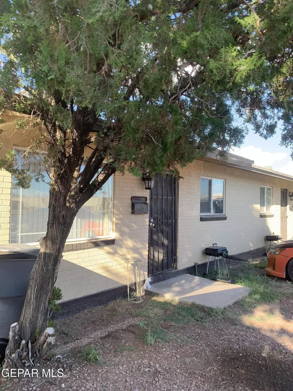 Other - 423 N Carolina Dr, El Paso, TX 79915 photo 1 of 7