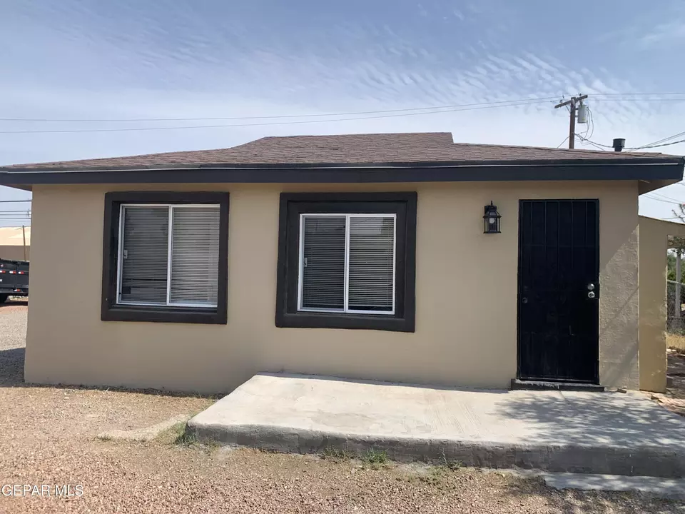 Exterior - 423 N Carolina Dr, El Paso, TX 79915 photo 3 of 3