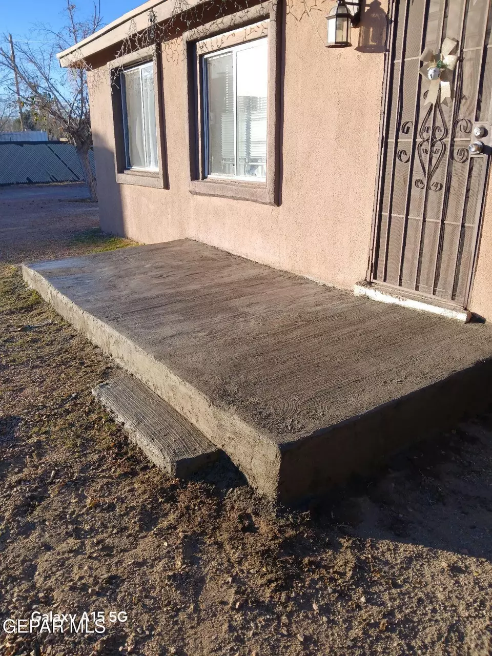 Exterior - 423 N Carolina Dr, El Paso, TX 79915 photo 2 of 3