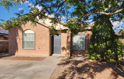 10405 Valle De Oro Dr, Socorro, TX 79927